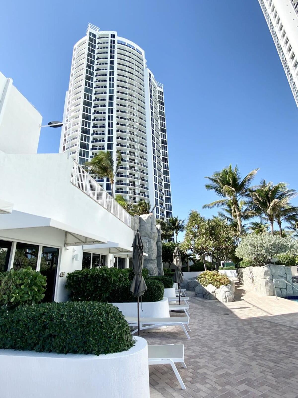 Trump International Resort By Zen Vacation Rentals Miami Beach Exteriör bild