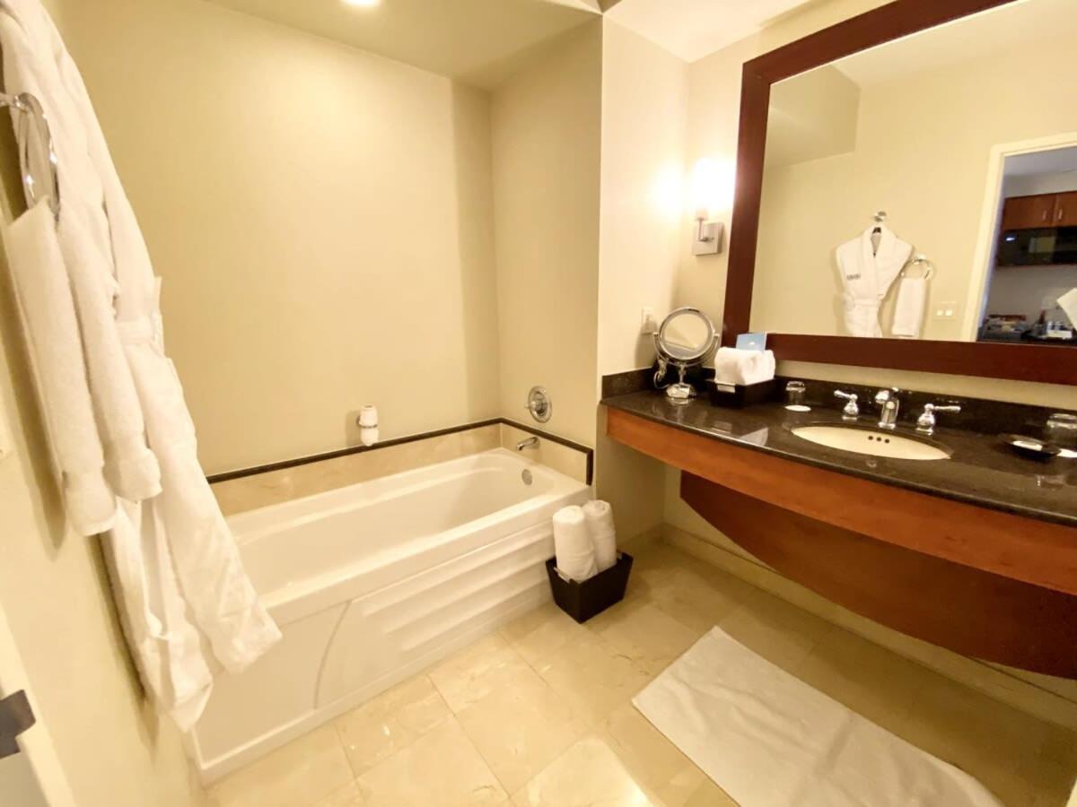 Trump International Resort By Zen Vacation Rentals Miami Beach Exteriör bild