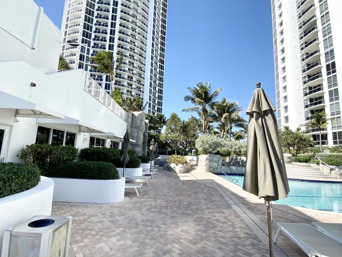 Trump International Resort By Zen Vacation Rentals Miami Beach Exteriör bild
