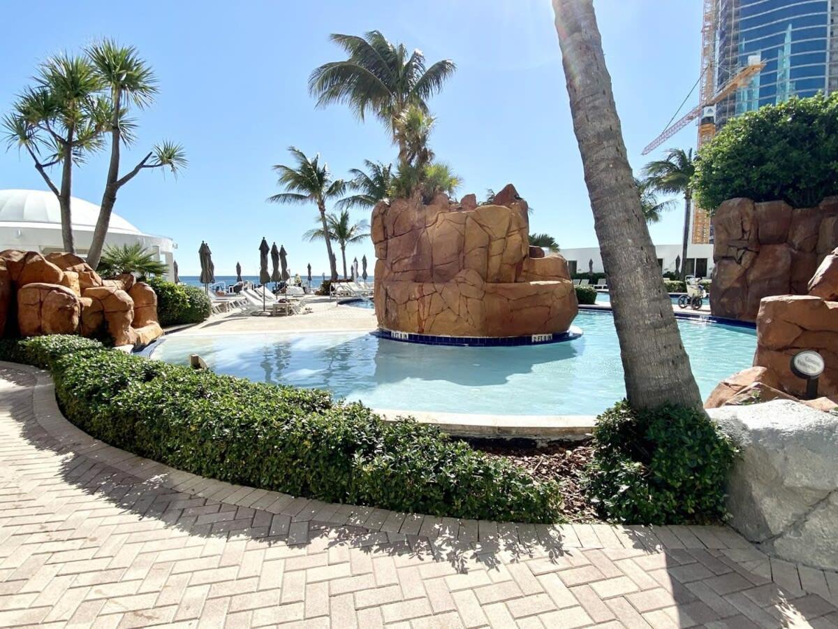 Trump International Resort By Zen Vacation Rentals Miami Beach Exteriör bild